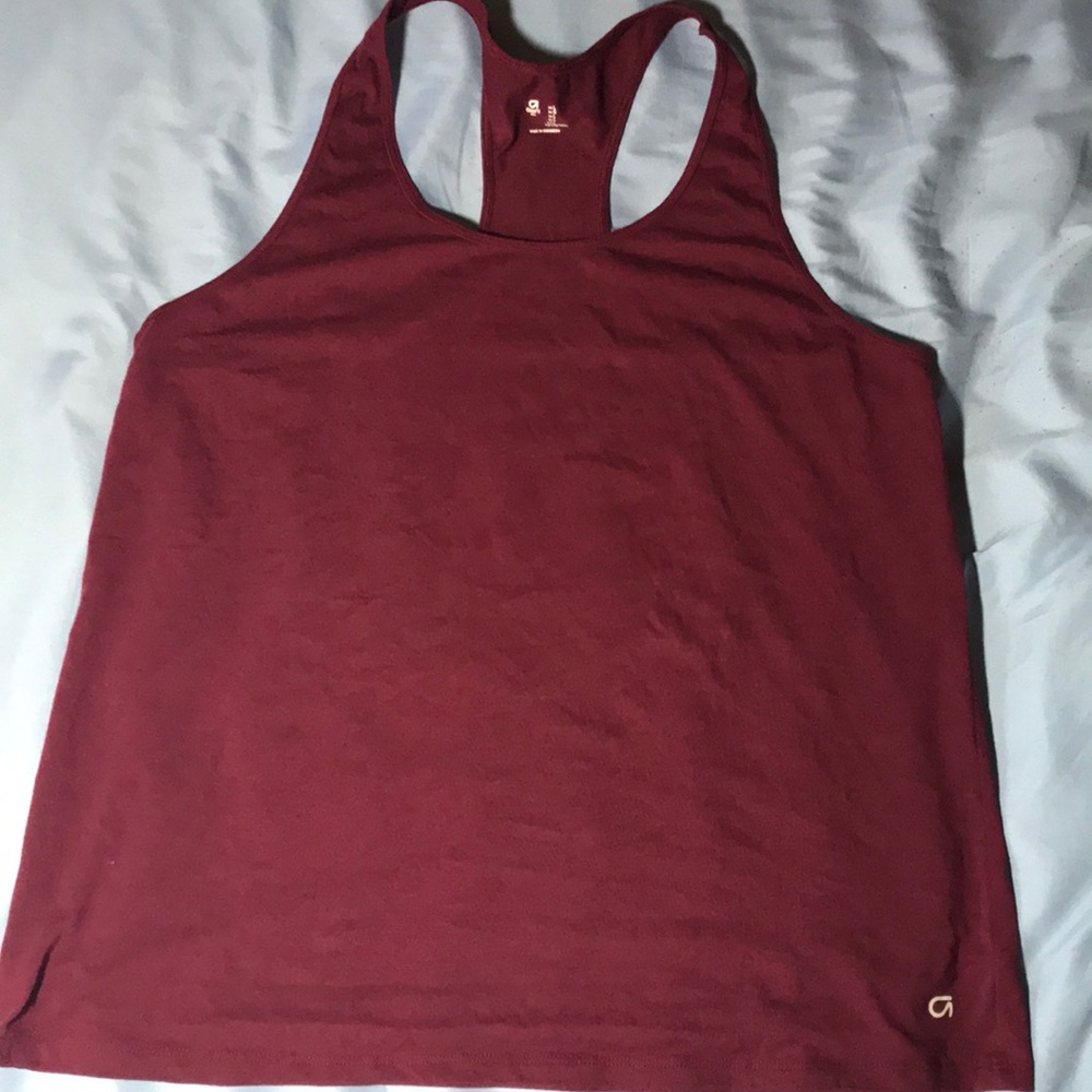 ✨GAP Burgundy Workout Tanktop!